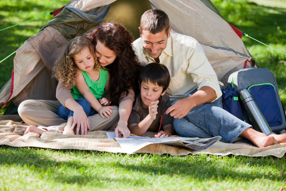 Jeux de camping et activités pour s'amuser en famille !
