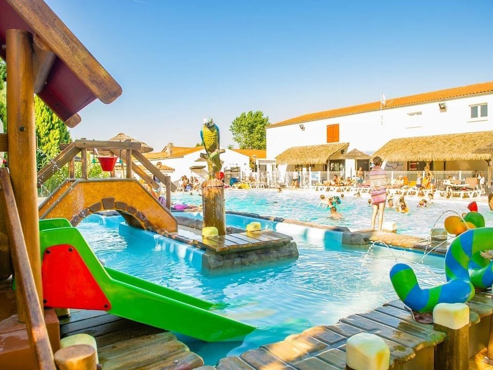 Camping Les Embruns d'Oléron, 4*