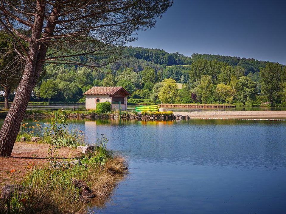 France - Sud Ouest - Castelnau de Montmiral - Camping Le Chêne Vert 3*