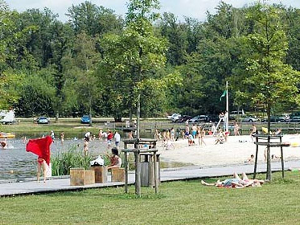 Camping du Grand Etang de Saint-Estèphe - Camping Dordogne