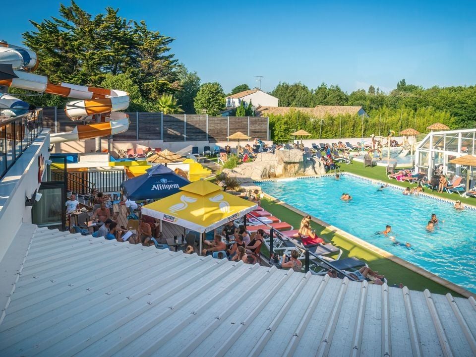 Camping Les Pirons, 5*