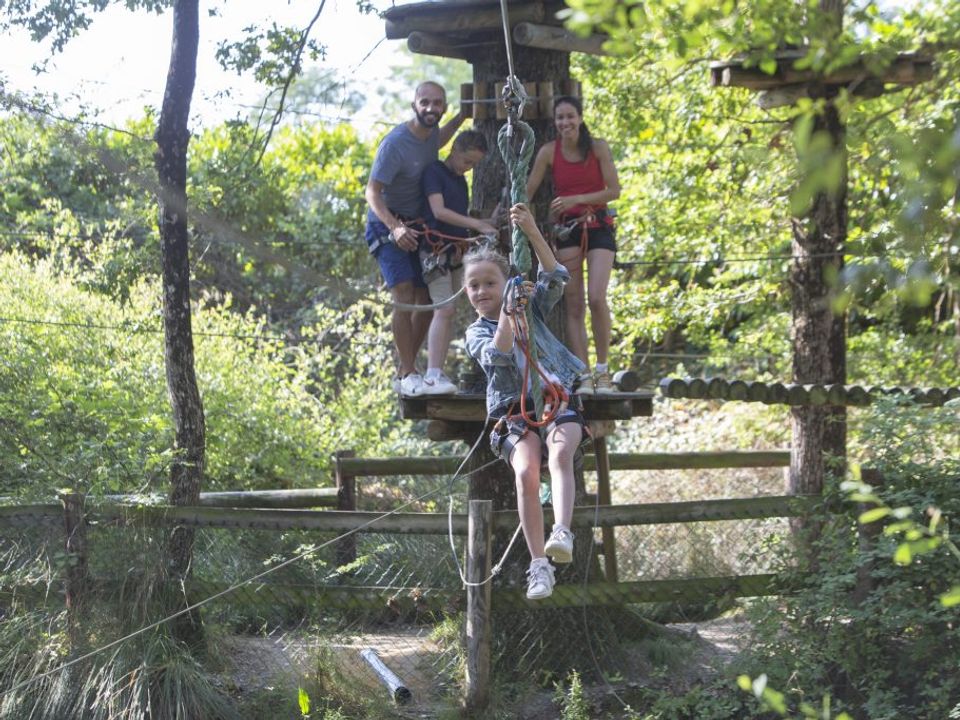 France - Poitou Loire - Dienné - Camping DéfiPlanet', 4*