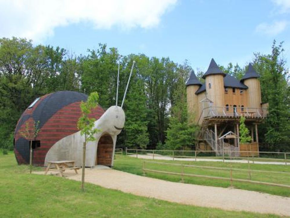 France - Poitou Loire - Dienné - Camping DéfiPlanet', 4*