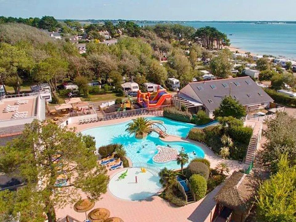 Camping Les Iles, 5*