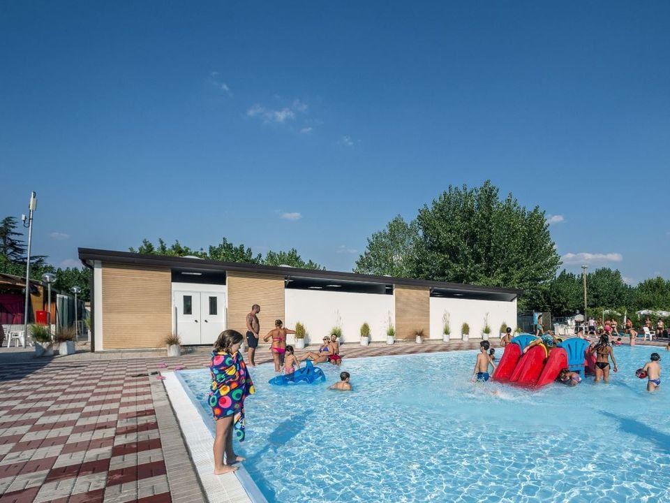 Italie - Vénétie - Peschiera del Garda - San Benedetto Camping Relais, 4*