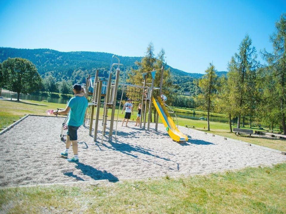 France - Vosges - Saulxures sur Moselotte - Camping du Lac de Moselotte, 4*