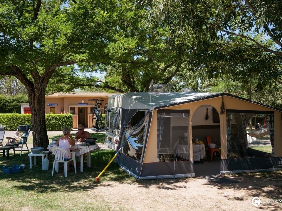 Camping Municipal De La Graveline Chateauneuf Du Rhone Tarifs Et