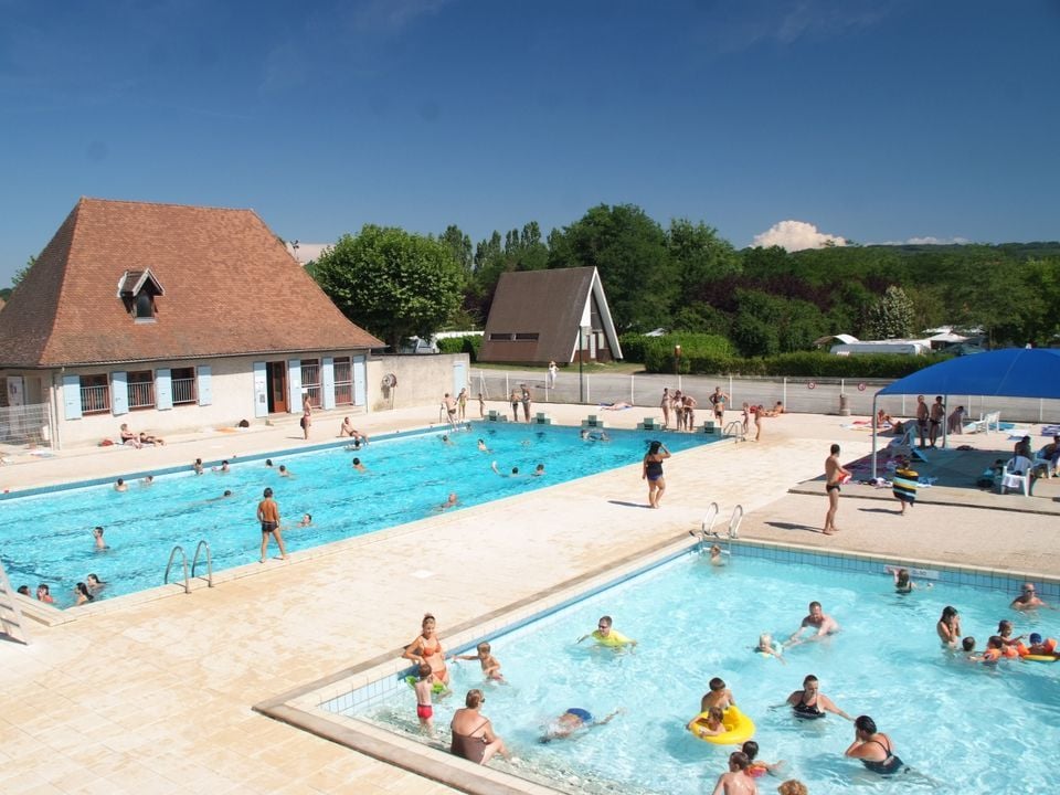 Flower Camping Le Château - Camping Drome