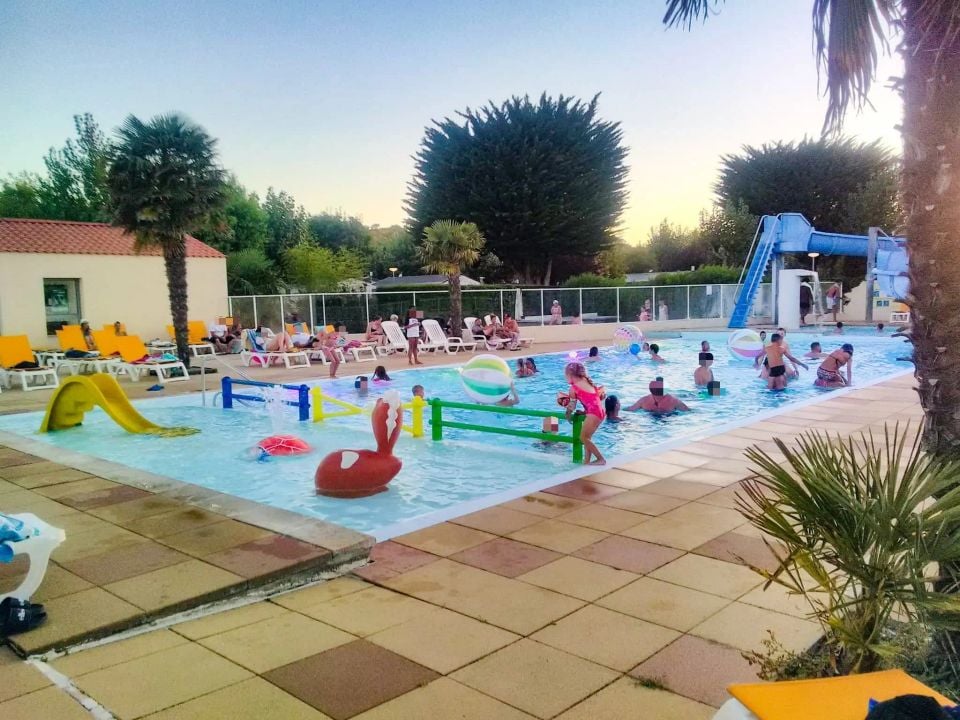 Camping La Buzelière - Camping Vandea