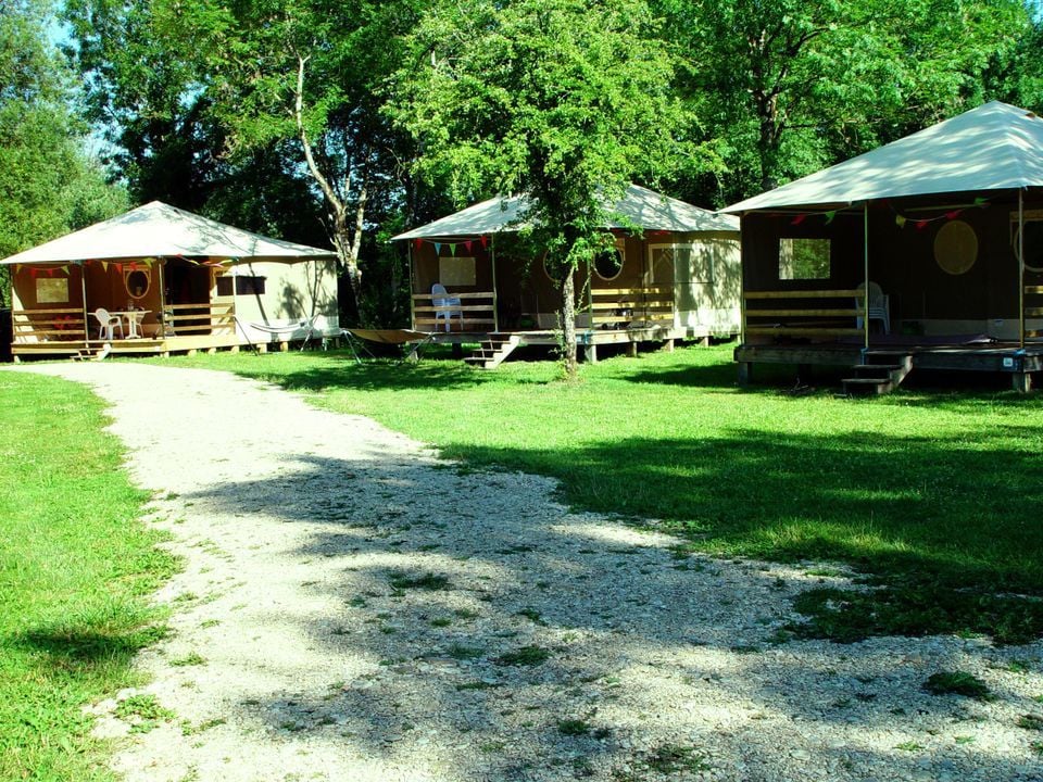 France - Jura - Montbarrey - Flower Camping les 3 Ours 3*