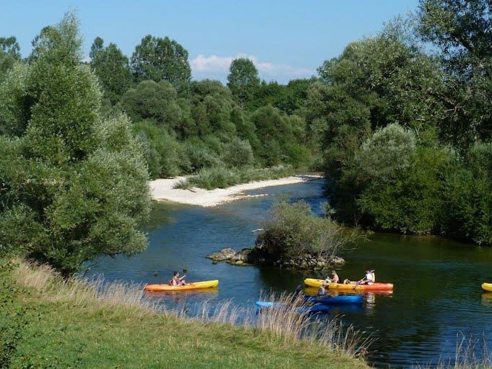 France - Jura - Montbarrey - Flower Camping les 3 Ours 3*