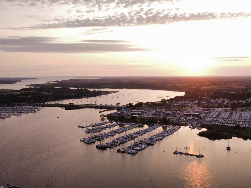 France - Bretagne - Férel - Camping Les Rives de Vilaine, 2*