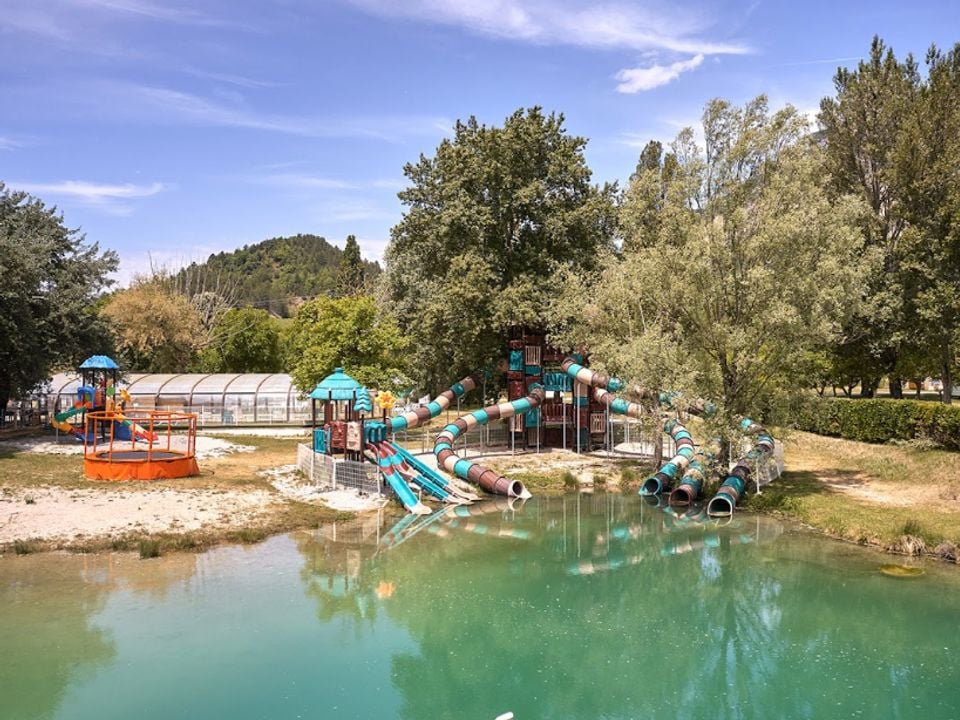 Villatent le Lac Bleu - Camping Drôme