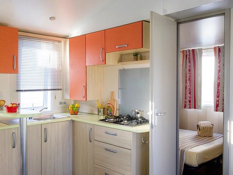 MOBILHOME 6 personnes - Mobil-home | Comfort XL | 3 Ch. | 6 Pers. | Terrasse surélevée | Clim. | TV