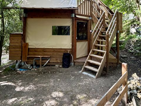 TENTE TOILE ET BOIS 4 personnes - Caba’tente avec salle de bain et cuisine