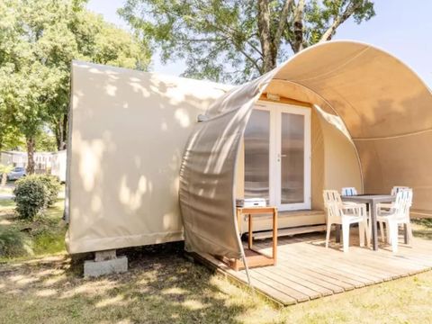 HÉBERGEMENT INSOLITE 4 personnes - Coco Roulotte 3 Pièces 4 Personnes Sans Sanitaire