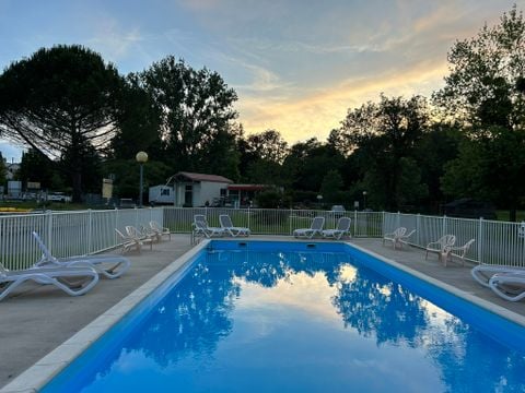 Camping Saintes Grandes Rives - Camping Charente-Maritime