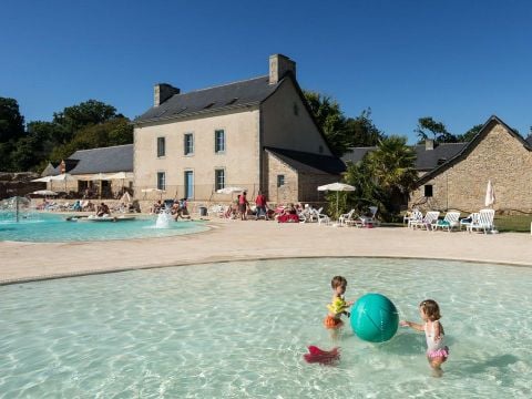 Camping Domaine de l'Orangerie de Lanniron   - Camping Finistère - Image N°4