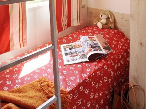 UNUSUAL ACCOMMODATION 4 people - LA ROULOTTE - 2 Bedrooms