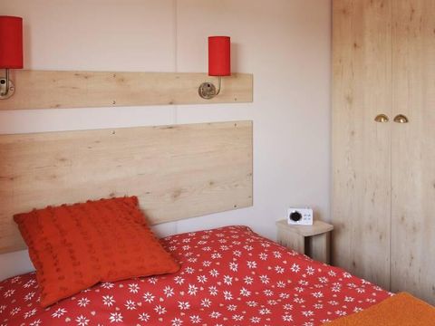 UNUSUAL ACCOMMODATION 4 people - LA ROULOTTE - 2 Bedrooms