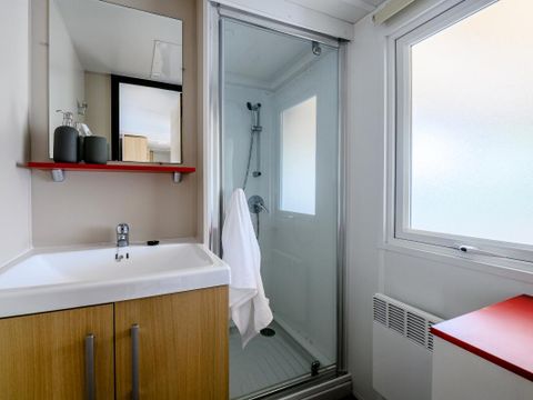 MOBILHOME 4 personnes - 3 Pièces 4 Personnes Climatisé + TV