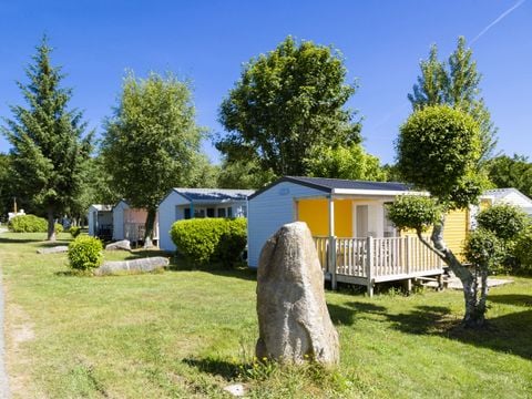 MOBILE HOME 4 people - Confort 28m² - 2 bedrooms - semi-covered terrace - TV + dishwasher