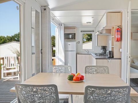 MOBILHOME 4 personnes - Comfort | 2 Ch. | 4 Pers. | Terrasse surélevée | Clim.