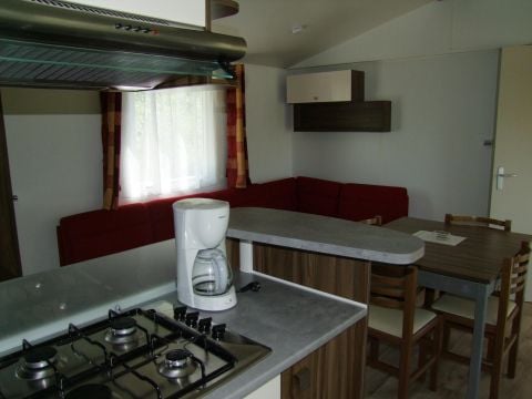 MOBILE HOME 6 people - 3 bedrooms, sleeps 6, 2 bathrooms - 40 m² - France