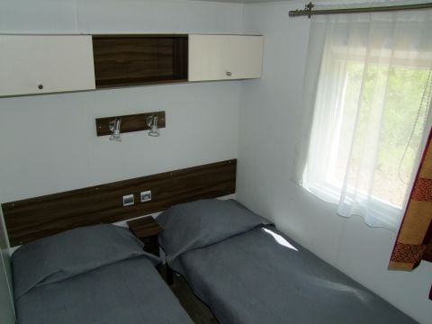 MOBILHOME 6 personnes - 3 chambres 6 couchages 2 salles de bain - 40 m²