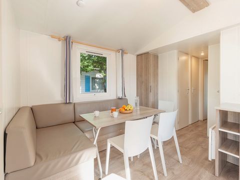 MOBILHOME 8 personnes - Mobil-home | Classic XL | 3 Ch. | 6/8 Pers. | Terrasse surélevée | Clim.