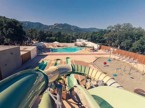Camping FLOWER  Les Chênes Rouges - Camping Pyrenees-Orientales