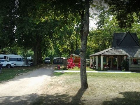 Camping Les Chambons - Camping Indre