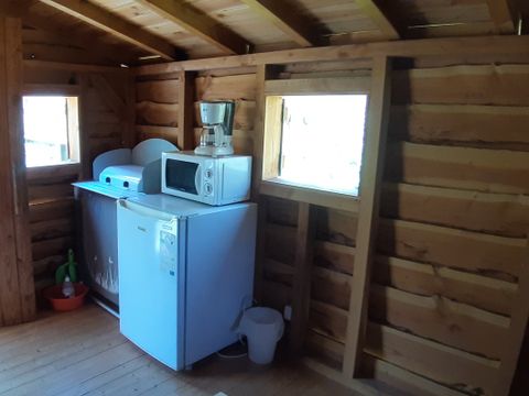 UNUSUAL ACCOMMODATION 4 people - PERched cabin with sanitary facilities 15 m²