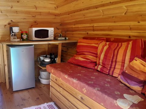 UNUSUAL ACCOMMODATION 2 people - TONNEAU D'y Vin 12 m² without sanitary facilities