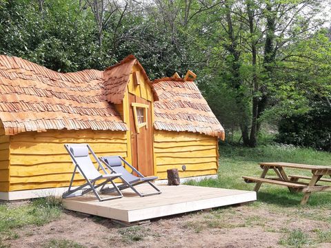 HÉBERGEMENT INSOLITE 4 personnes - Cabane enchantée