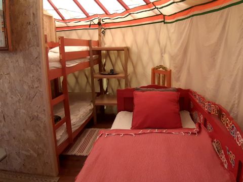 UNUSUAL ACCOMMODATION 5 people - Kirghiz yurt with sanitary facilities for 5 people