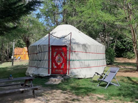 UNUSUAL ACCOMMODATION 5 people - Kirghiz yurt with sanitary facilities for 5 people