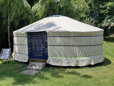 UNUSUAL ACCOMMODATION 3 people - Yurt