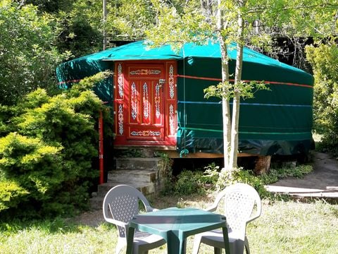 UNUSUAL ACCOMMODATION 3 people - Yurt