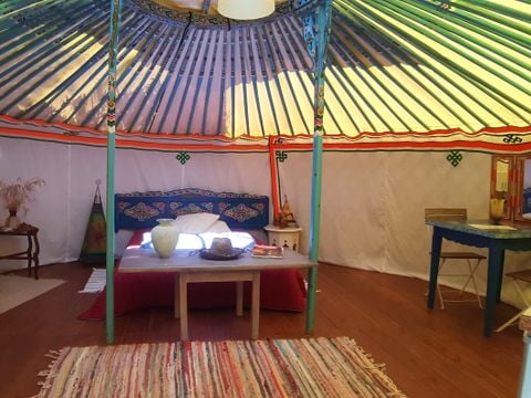 UNUSUAL ACCOMMODATION 3 people - Yurt