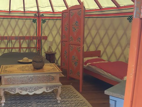 UNUSUAL ACCOMMODATION 5 people - Yurt