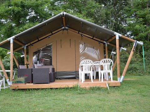 CANVAS AND WOOD TENT 5 people - SAFARI without sanitary facilities