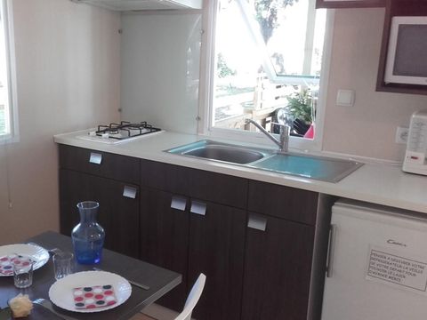 MOBILE HOME 4 people - Mobile-home 20m² + semi-covered wooden terrace 8m². 2/4 persons