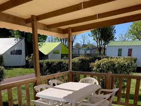 MOBILE HOME 6 people - Mobile-home 30m² + semi-covered wooden terrace 12m² 4/6 pers