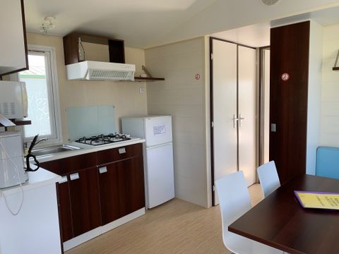 MOBILE HOME 4 people - Mobile-home 26m² + integrated wooden terrace of 7m². 4 pers