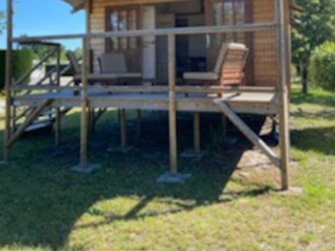 HÉBERGEMENT INSOLITE 4 personnes - LODGE SUR PILOTIS