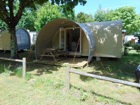 CANVAS AND WOOD TENT 4 people - Coco Sweet 16m² / 2 bedrooms - terrace (no en-suite facilities)