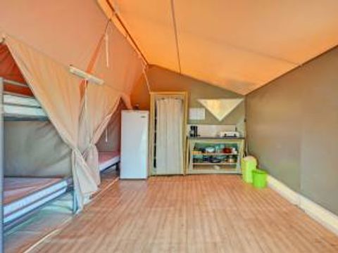 TENT 5 people - CANADA (without sanitary facilities)