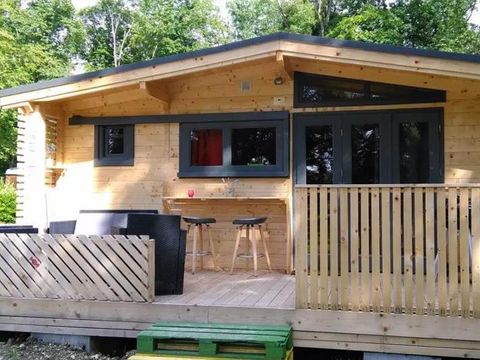 HÉBERGEMENT INSOLITE 8 personnes - CABANE DE GRETEL 3 chambres