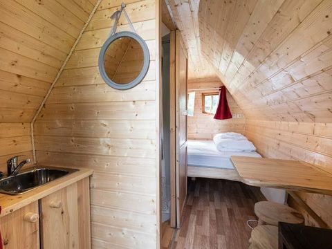 UNUSUAL ACCOMMODATION 2 people - MAGIC CABIN 2 persons